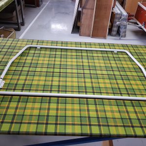 VW SO22 SO33 Westfalia Beugelset rugleuning bank tegen bulkhead.