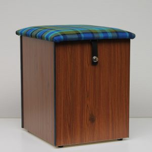 VW T2B Westfalia Poef / stool voor tussen de voorstoelen. Blauw-groen.