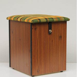 VW T2B Westfalia Poef / stool voor tussen de voorstoelen. Groen-geel-rood.