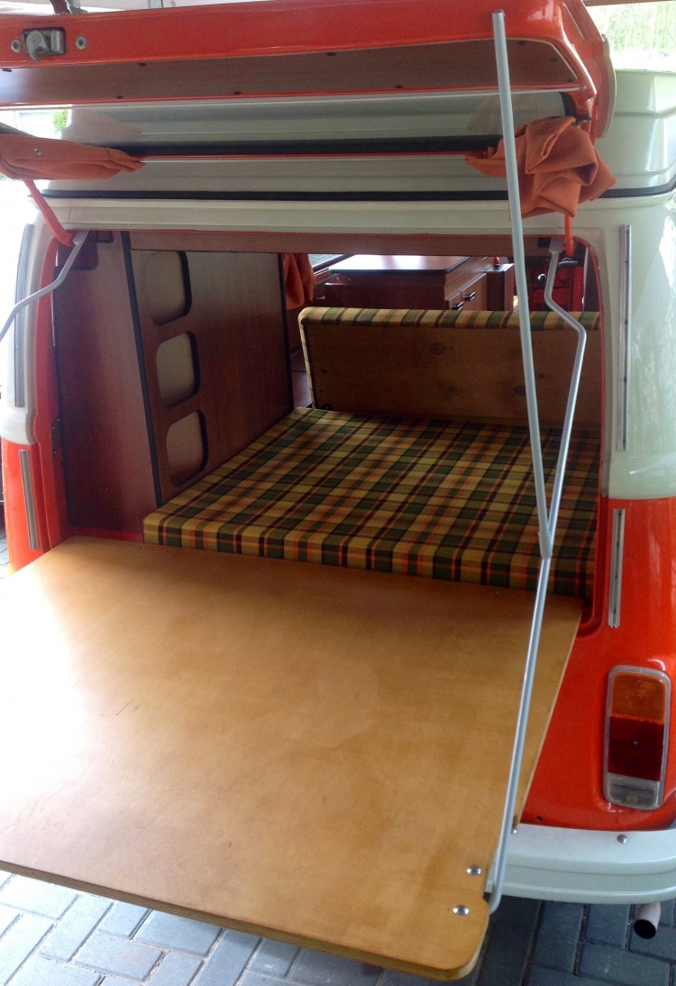 VW T2A T2B Achterkleptent stangenset.